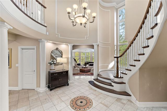 104-102 Thornbrook Drive, Penn Twp, PA 16002