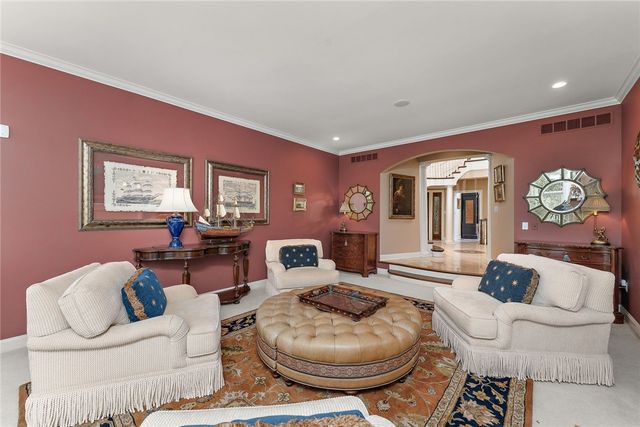 104-102 Thornbrook Drive, Penn Twp, PA 16002