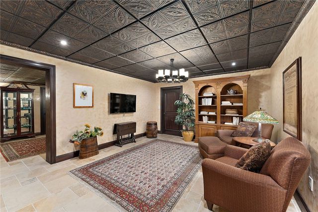 104-102 Thornbrook Drive, Penn Twp, PA 16002