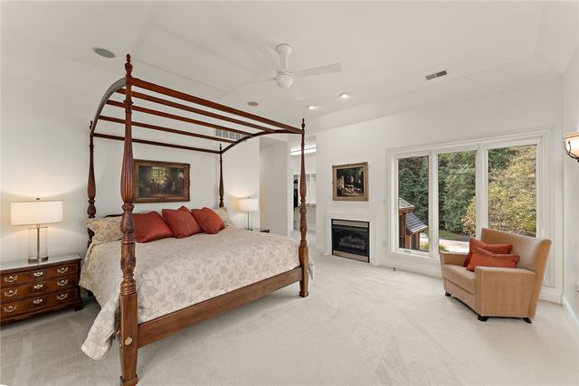 104-102 Thornbrook Drive, Penn Twp, PA 16002