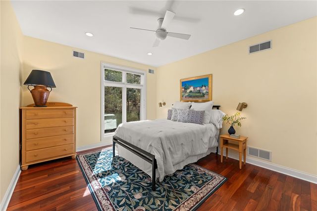 104-102 Thornbrook Drive, Penn Twp, PA 16002