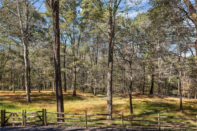 104-102 Thornbrook Drive, Penn Twp, PA 16002