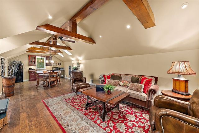 104-102 Thornbrook Drive, Penn Twp, PA 16002