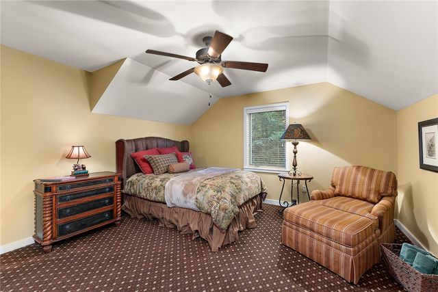 104-102 Thornbrook Drive, Penn Twp, PA 16002