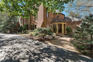 104-102 Thornbrook Drive, Penn Twp, PA 16002