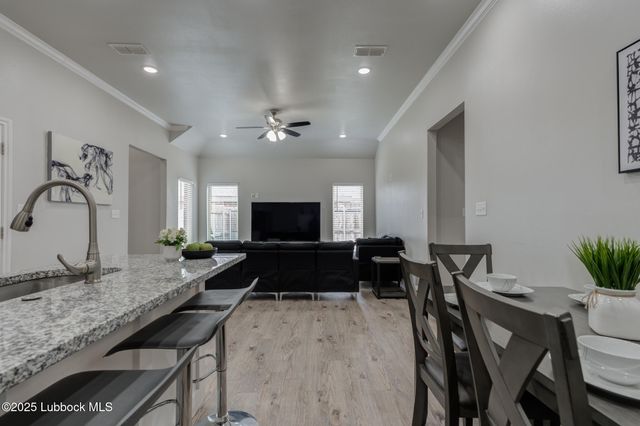 1206 N Essex Avenue, Lubbock, TX 79416