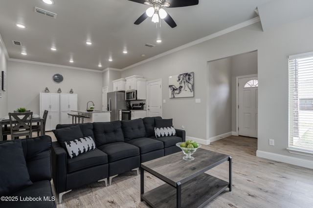 1206 N Essex Avenue, Lubbock, TX 79416