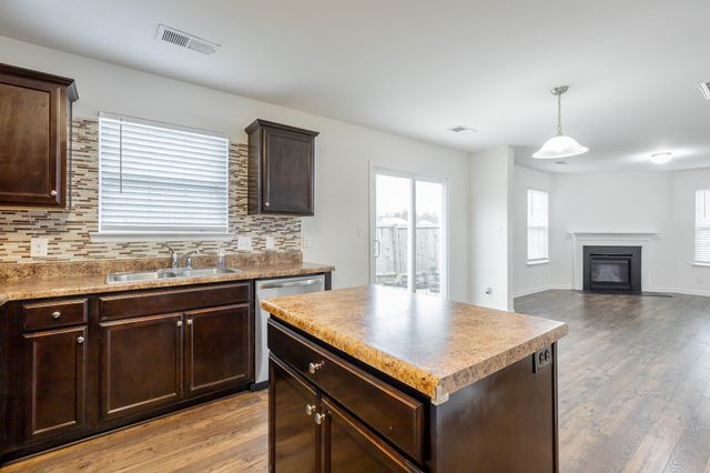 10 Dragoon Court 26, Rossville, GA 30741