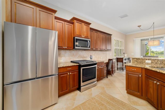 165 PALAZZO COURT, Nokomis, FL 34275