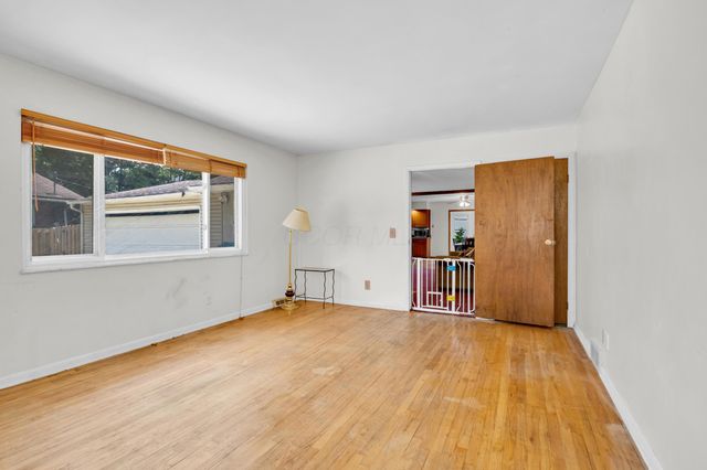 117 Charward Road SW, Reynoldsburg, OH 43068