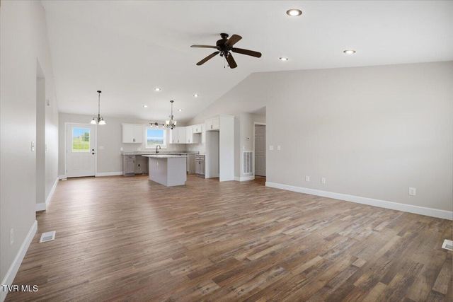 520 Calico Road, Afton, TN 37616