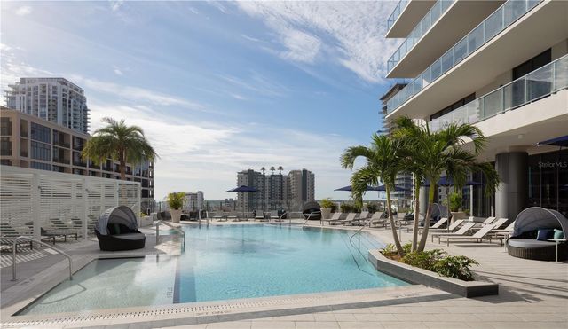 275 1ST AVENUE S 3406, St Petersburg, FL 33701