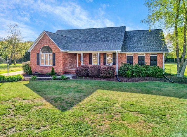 309 Silhouette Trace, Boiling Springs, SC 29316