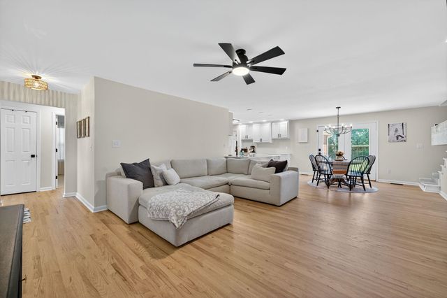 309 Silhouette Trace, Boiling Springs, SC 29316