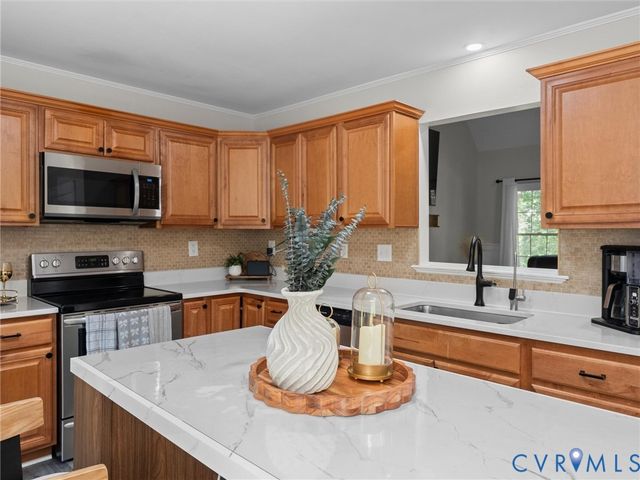 5615 Chatmoss Rd, Midlothian, VA 23112