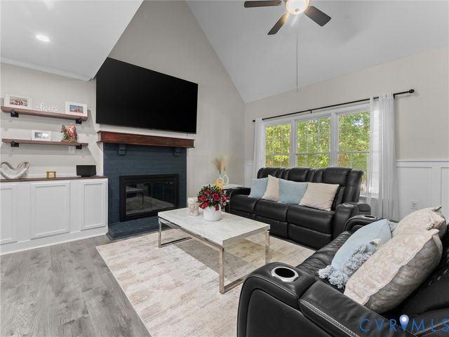5615 Chatmoss Rd, Midlothian, VA 23112