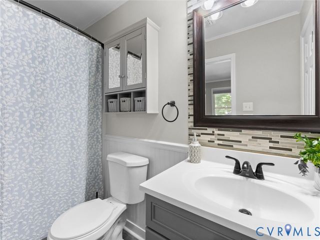 5615 Chatmoss Rd, Midlothian, VA 23112