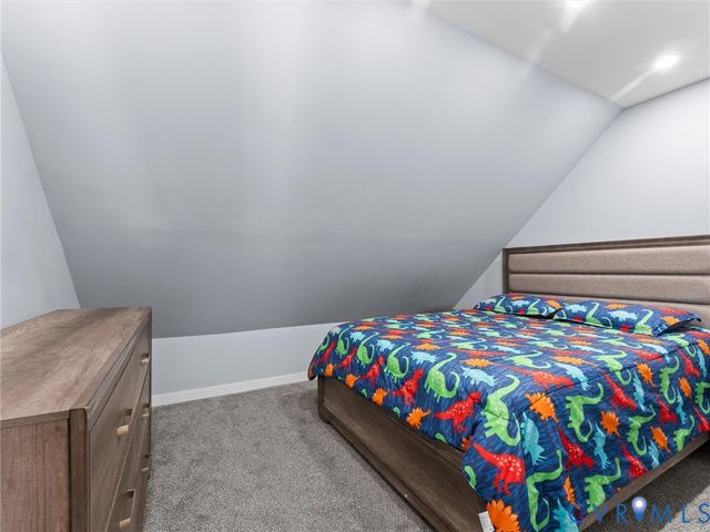 5615 Chatmoss Rd, Midlothian, VA 23112