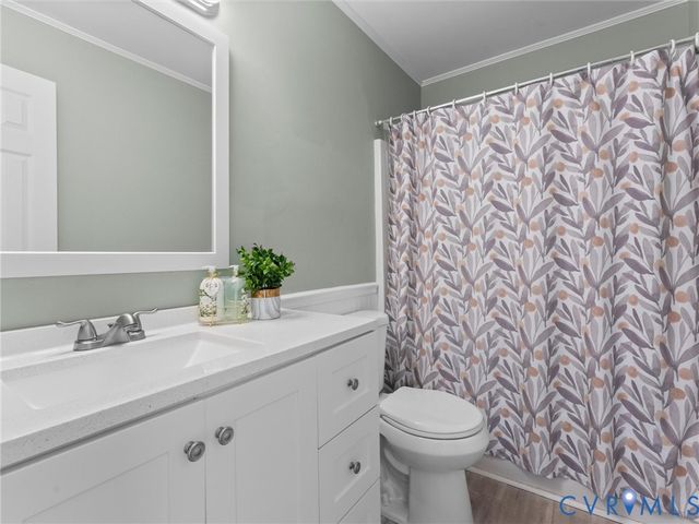 5615 Chatmoss Rd, Midlothian, VA 23112
