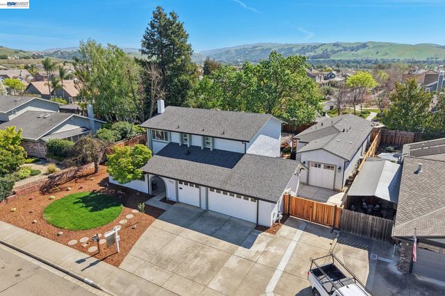 2633 Regent Rd, Livermore, CA 94550