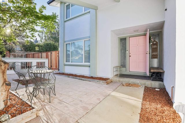 2633 Regent Rd, Livermore, CA 94550