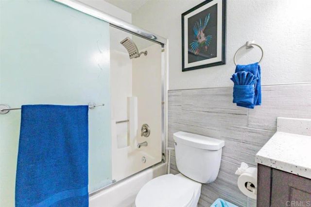 1433 Grey Oaks Court, Oceanside, CA 92056