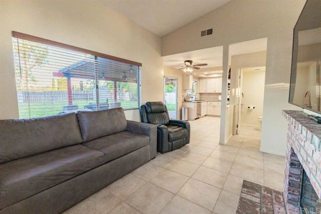 1433 Grey Oaks Court, Oceanside, CA 92056