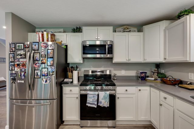 13428 Pine Road NE, Thornville, OH 43076