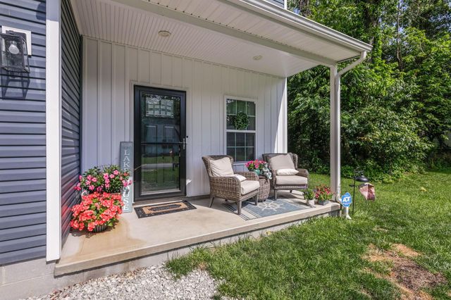 13428 Pine Road NE, Thornville, OH 43076