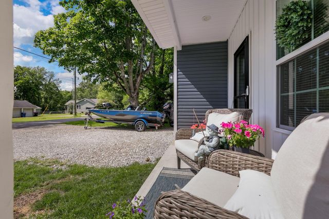 13428 Pine Road NE, Thornville, OH 43076