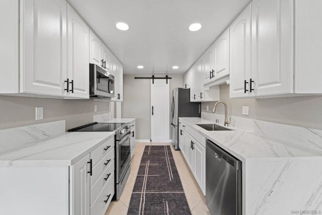 12424 Rios Road, San Diego, CA 92128