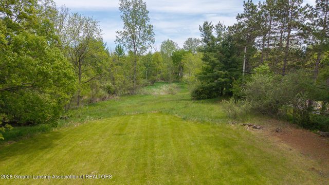 1008 W Grand River Road, Laingsburg, MI 48848