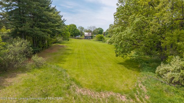 1008 W Grand River Road, Laingsburg, MI 48848