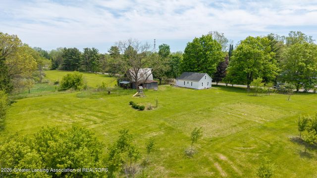 1008 W Grand River Road, Laingsburg, MI 48848