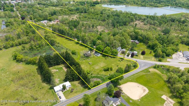 1008 W Grand River Road, Laingsburg, MI 48848