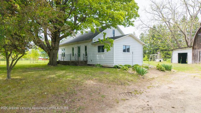 1008 W Grand River Road, Laingsburg, MI 48848