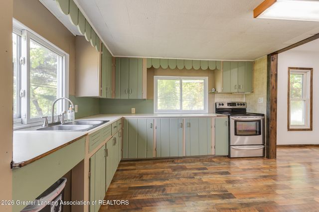 1008 W Grand River Road, Laingsburg, MI 48848