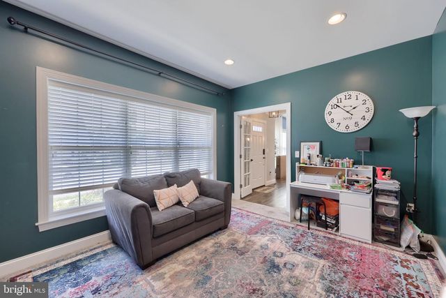 141 E VALLEY RD, Denver, PA 17517