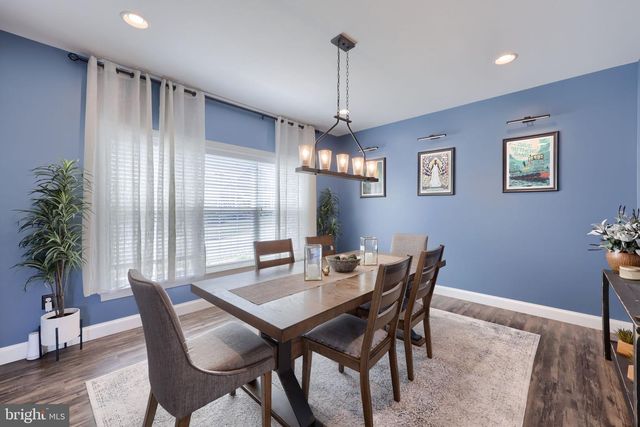 141 E VALLEY RD, Denver, PA 17517