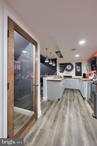 141 E VALLEY RD, Denver, PA 17517
