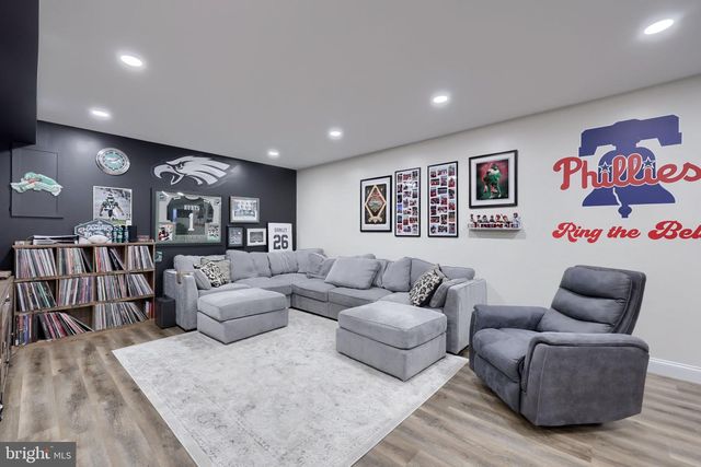 141 E VALLEY RD, Denver, PA 17517