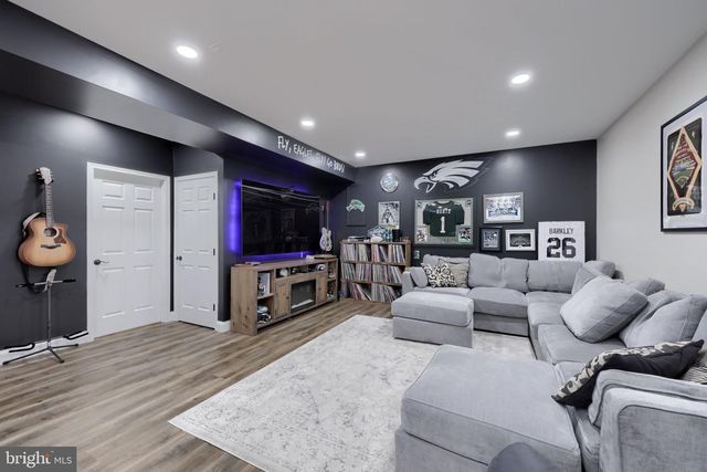 141 E VALLEY RD, Denver, PA 17517