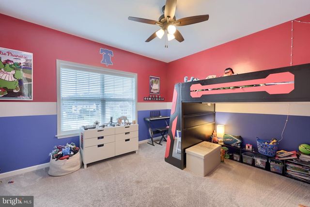 141 E VALLEY RD, Denver, PA 17517