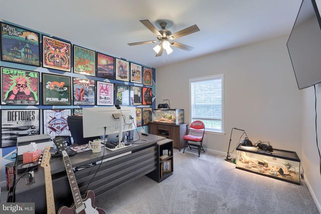 141 E VALLEY RD, Denver, PA 17517