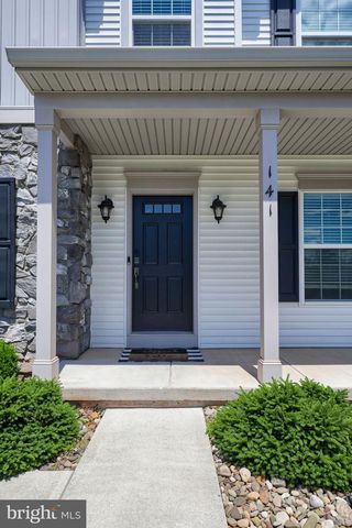 141 E VALLEY RD, Denver, PA 17517