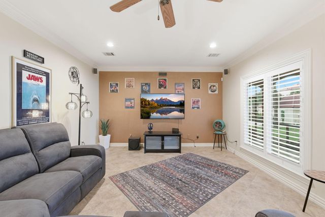 18848 Harbor Side Boulevard, Montgomery, TX 77356