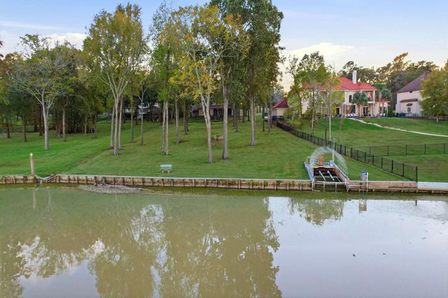 18848 Harbor Side Boulevard, Montgomery, TX 77356