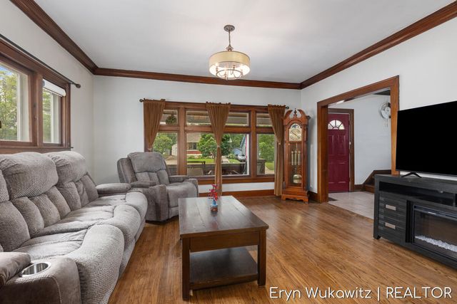 1038 Widdicomb Avenue Nw, City Of Grand Rapids, MI 49504