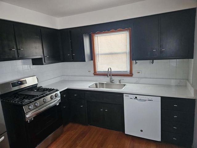 3851 153rd Place, Midlothian, IL 60445