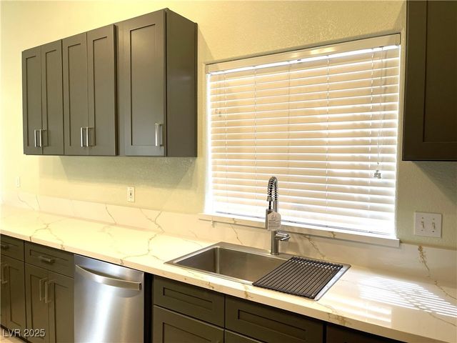 7595 West Camero Avenue, Las Vegas, NV 89113